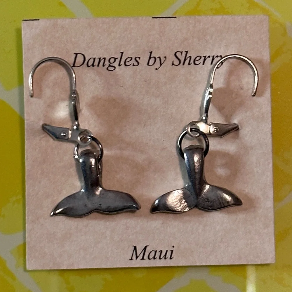 287. Aloha from Maui handmade whale tail earrings NWT - Picture 1 of 3